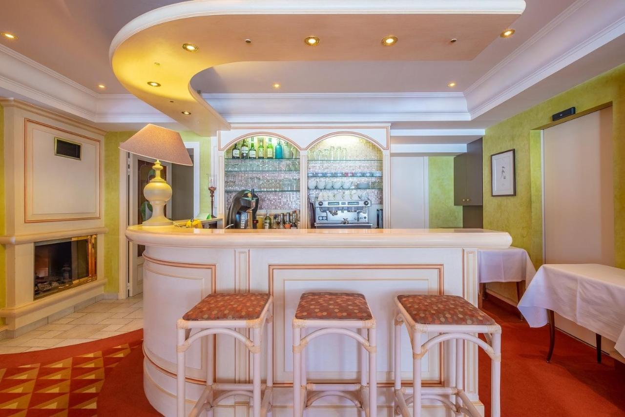 Au Gay Sejour Hotel Faverges Exterior foto